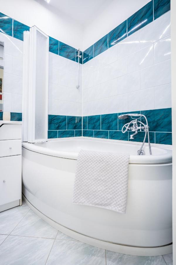 Sloneczny I Cichy Apartament Przy Starym Miescie Warszawa Exteriör bild